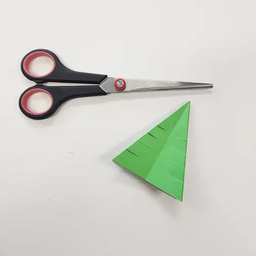 Fabrique tes sapins en origami